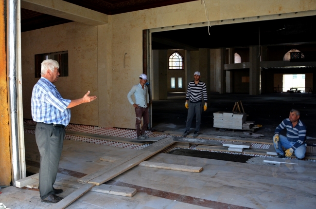 Kırşehir'in her yerinde hayırsever 'Muzaffer Amca'nın izi var